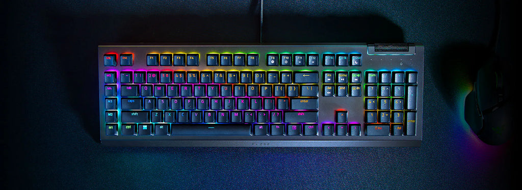 Teclado Mecánico Razer BlackWidow V4 X - Switch Green Táctil Clicky