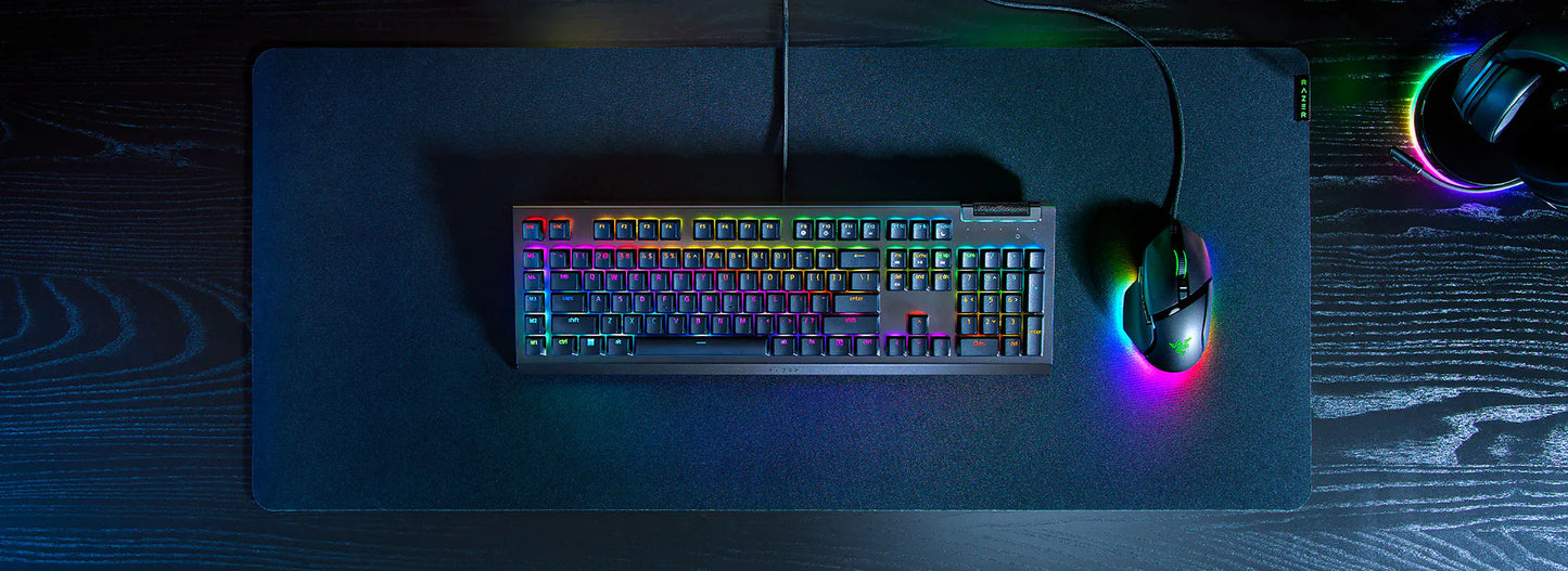 Teclado Mecánico Razer BlackWidow V4 X - Switch Yellow Lineal Silencioso