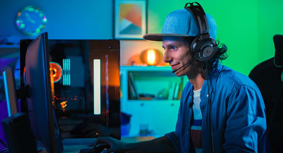 Xtech Morrighan XTH-565 Headset Gaming LED - Dual 3.5mm + USB